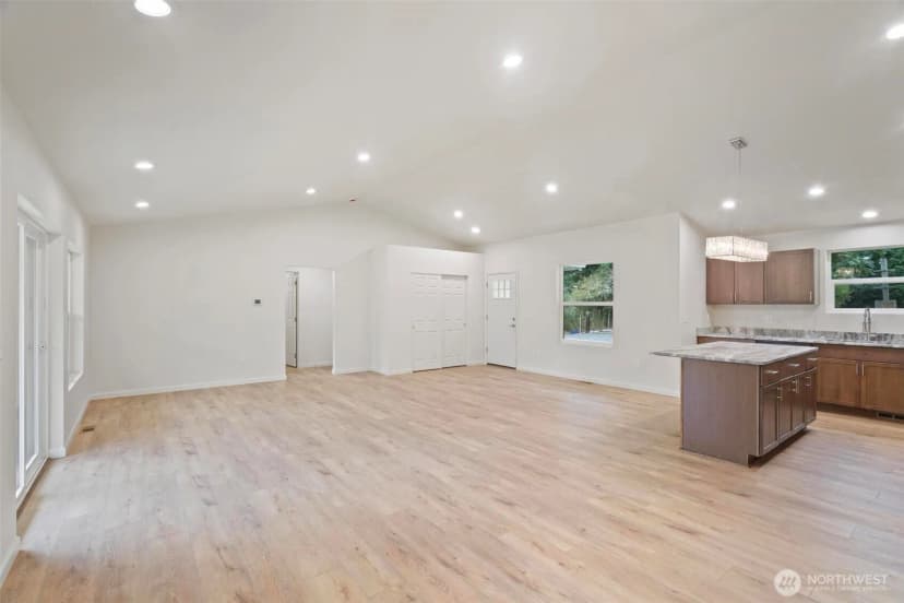 Property photo for 903 Byham Road, Winlock photo 5
