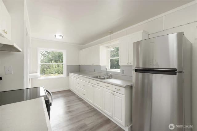 Property photo for 302 S Hartford Avenue, Bremerton photo 5