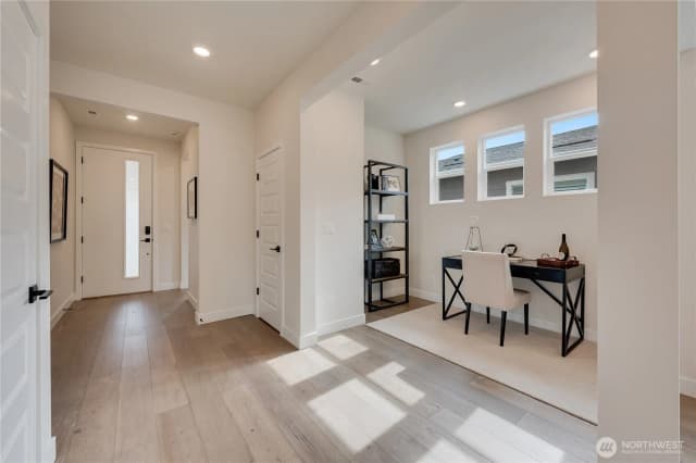 Property photo for 29225 217th Place Se, Black Diamond photo 4