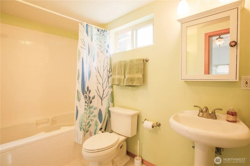 Property photo for 5254 Apollo Road, Langley photo 9