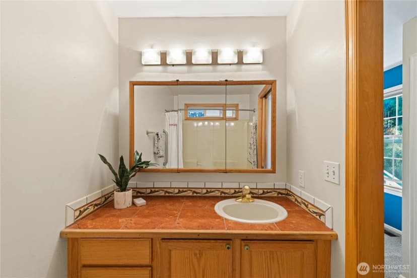Property photo for 15393 Deception Road, Anacortes photo 13