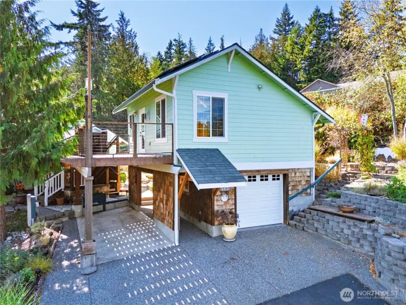 Property photo for 15393 Deception Road, Anacortes photo 2