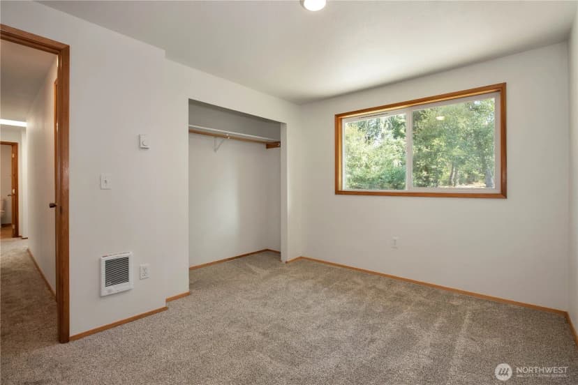 Property photo for 812 Dundee Road Nw, Olympia photo 10