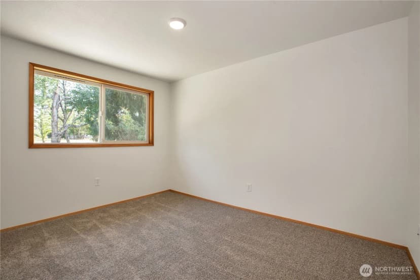 Property photo for 812 Dundee Road Nw, Olympia photo 11