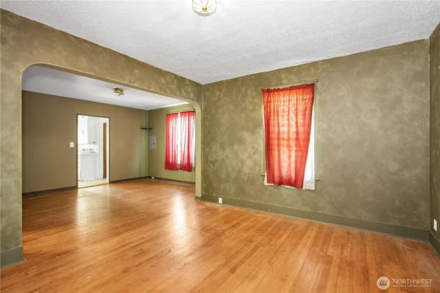 Property photo for 1001 Legion Way Se, Olympia photo 4