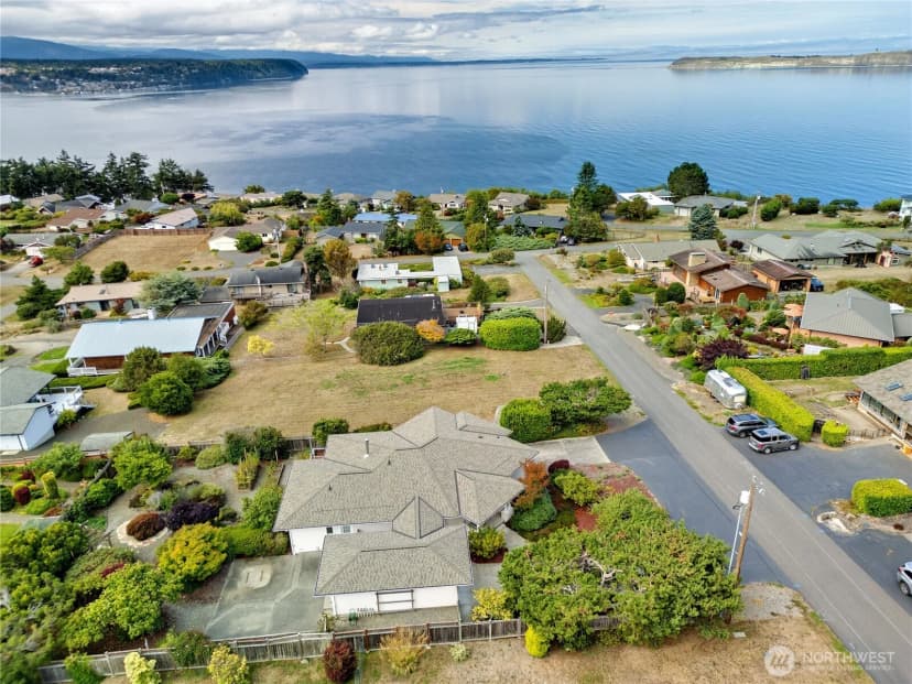 Property photo for 92 N Rhododendron Drive, Port Townsend photo 35