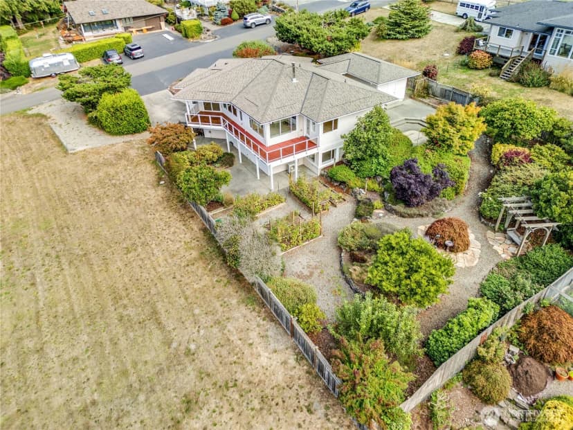 Property photo for 92 N Rhododendron Drive, Port Townsend photo 34