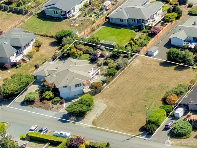 Property photo for 92 N Rhododendron Drive, Port Townsend photo 3