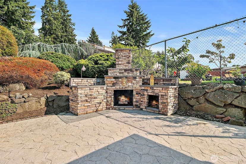 Property photo for 108 Monterey Place Ne, Renton photo 26