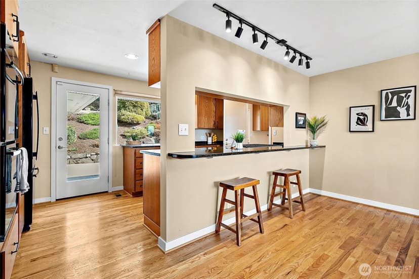 Property photo for 108 Monterey Place Ne, Renton photo 10