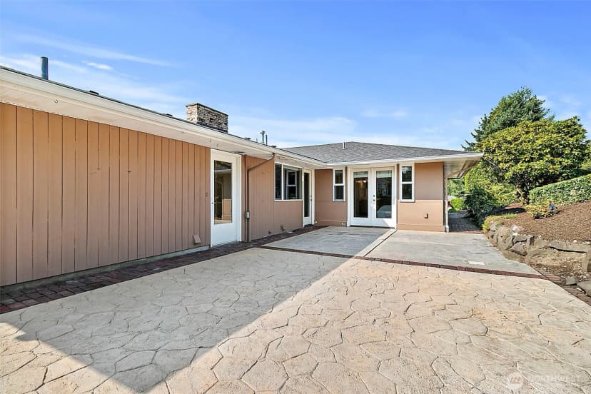 Property photo for 108 Monterey Place Ne, Renton photo 28