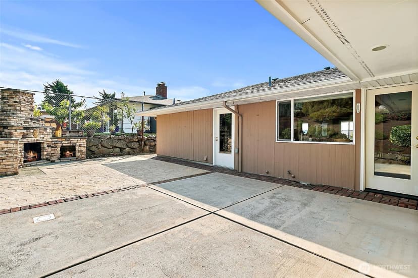 Property photo for 108 Monterey Place Ne, Renton photo 29