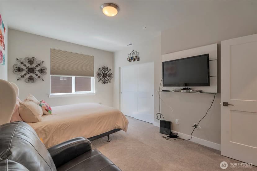 Property photo for 1436 Baker Heights Loop, Bremerton photo 24