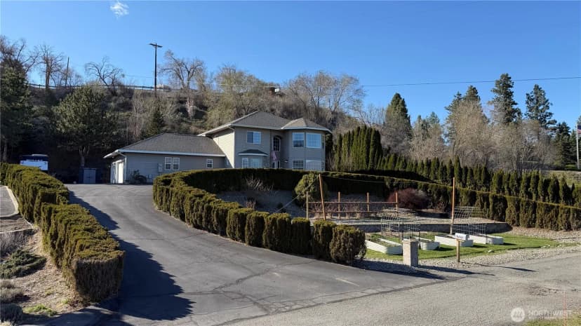 Property photo for 6 Valley View Park Drive, Omak