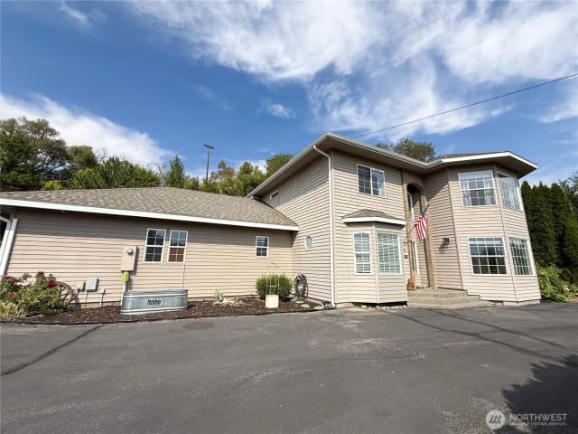 Property photo for 6 Valley View Park Drive, Omak photo 4