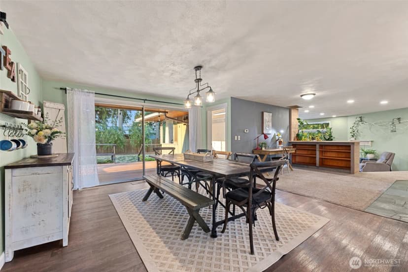 Property photo for 1519 Meadowlark Lane, Mount Vernon photo 6
