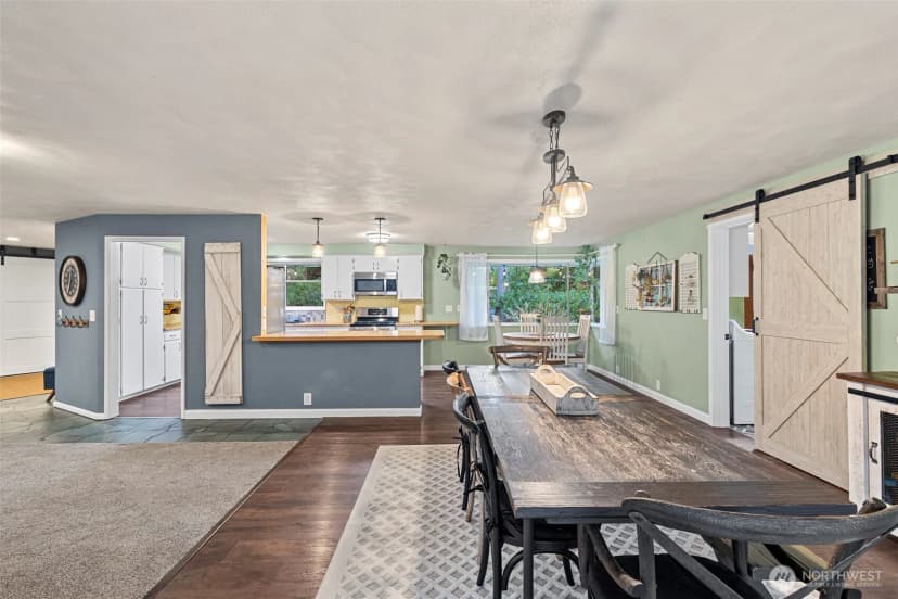 Property photo for 1519 Meadowlark Lane, Mount Vernon photo 5