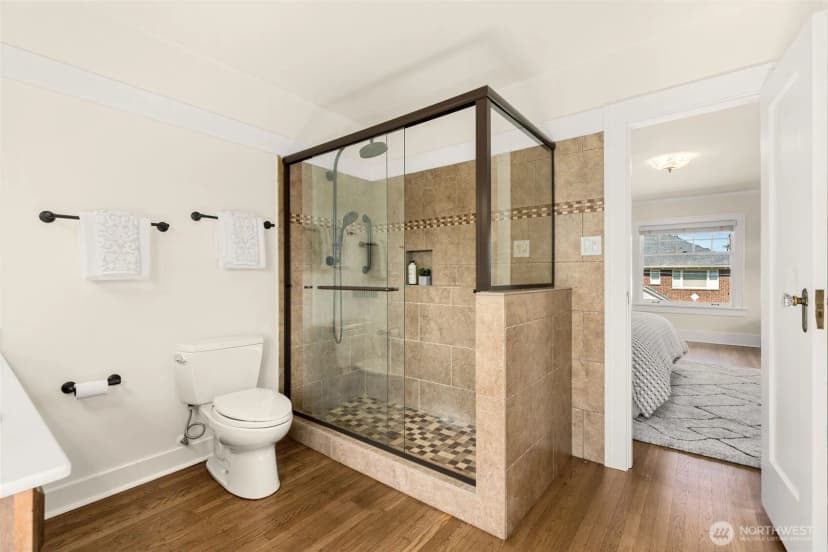 Property photo for 469 Lynn Street, Seattle photo 21