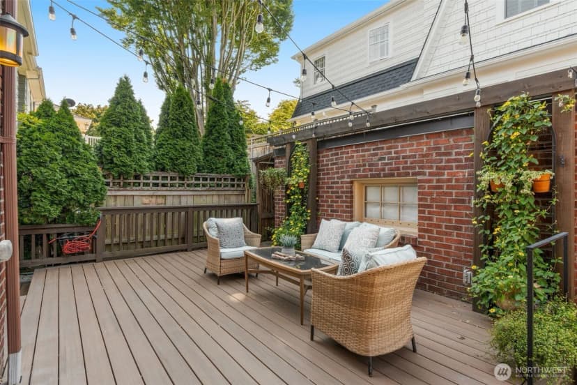 Property photo for 469 Lynn Street, Seattle photo 32