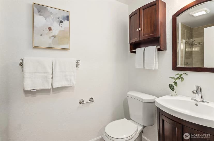 Property photo for 17605 Ne 15th Place, Bellevue photo 22