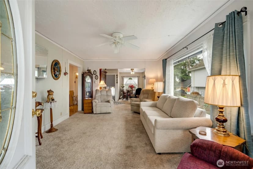 Property photo for 2225 61st Street Se, Everett photo 4