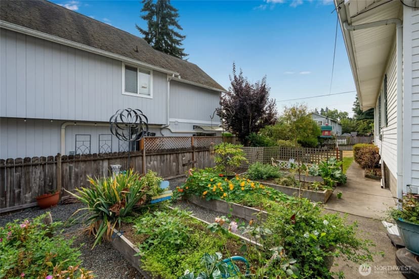 Property photo for 2225 61st Street Se, Everett photo 24