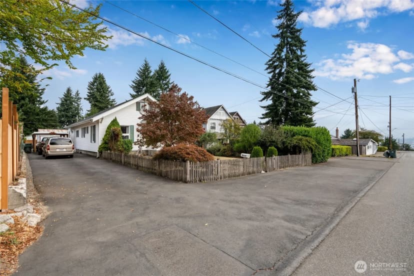 Property photo for 2225 61st Street Se, Everett photo 28