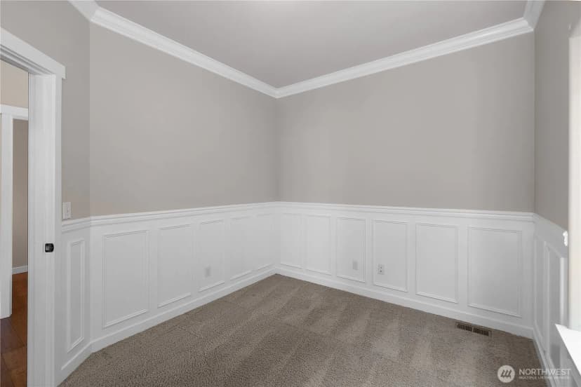 Property photo for 4209 3rd Avenue Nw, Olympia photo 13