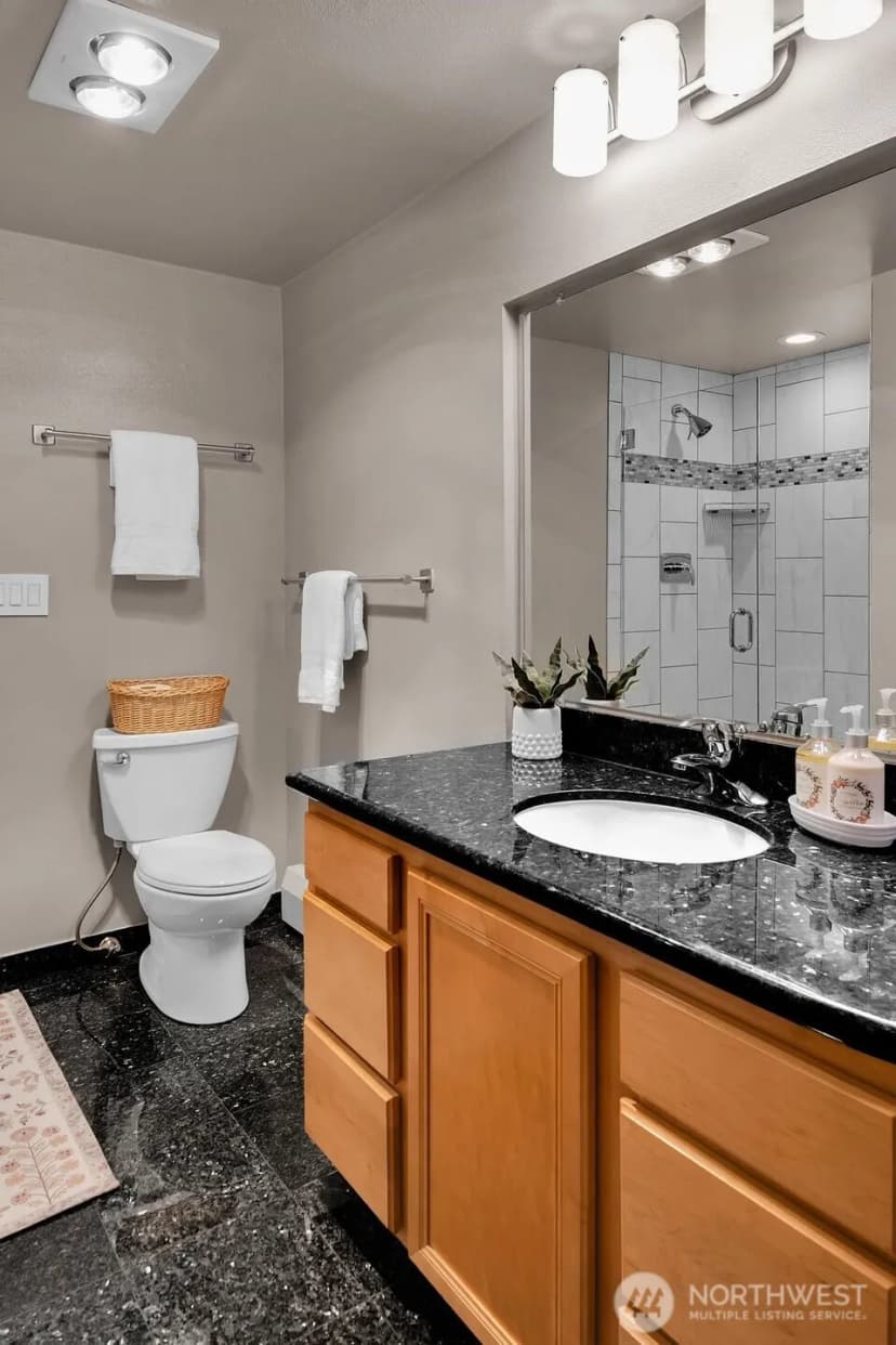 Property photo for 16535 41st Avenue Ne, Lake Forest Park photo 14