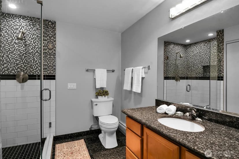 Property photo for 16535 41st Avenue Ne, Lake Forest Park photo 11