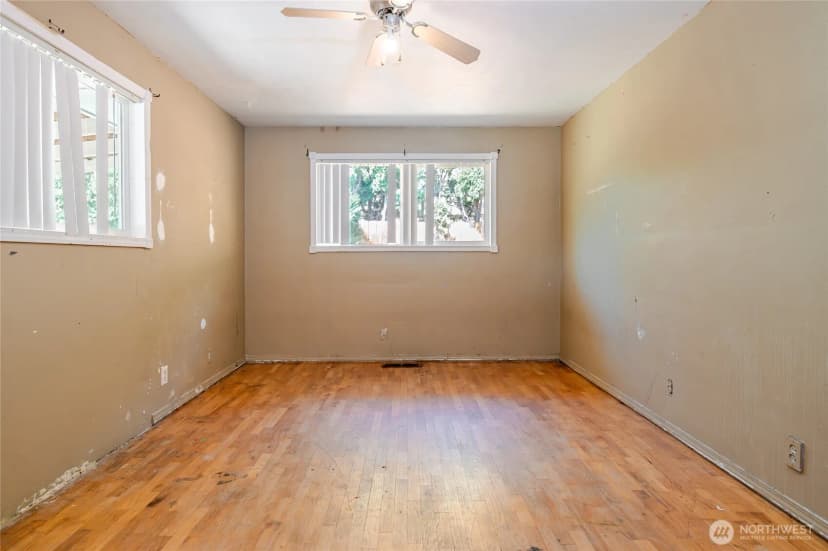 Property photo for 204 S 60th Avenue, Yakima photo 4