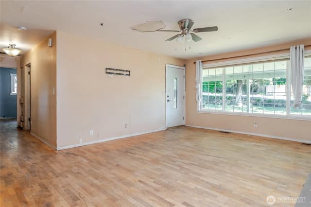 Property photo for 204 S 60th Avenue, Yakima photo 3