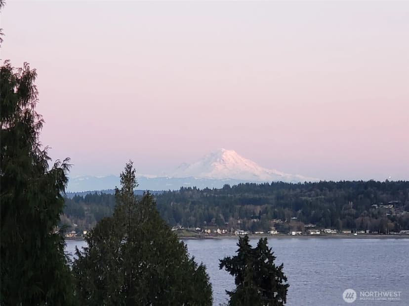 Property photo for 3620 Ne Bahia Vista, Bremerton photo 2