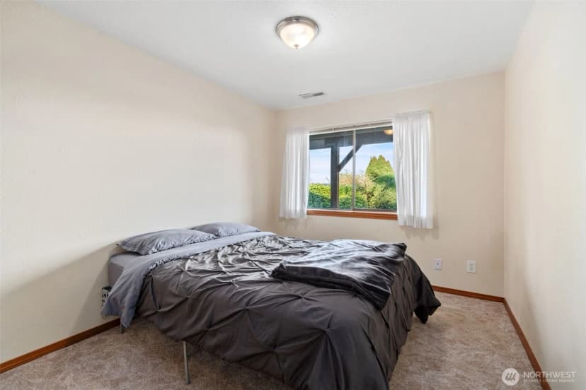 Property photo for 3620 Ne Bahia Vista, Bremerton photo 30