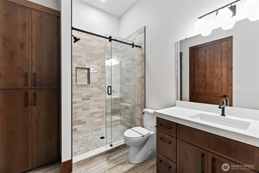 Property photo for 33 Forest Glen Lane Sw, Lakewood photo 19