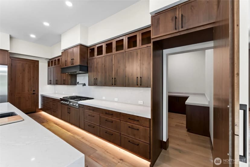 Property photo for 33 Forest Glen Lane Sw, Lakewood photo 10