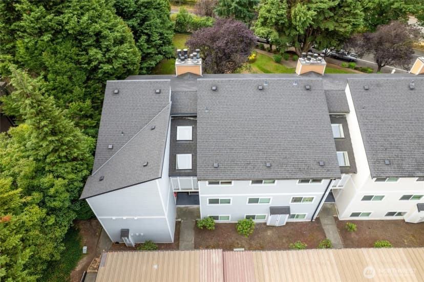 Property photo for 15280 Macadam Road S #e-101, Seattle photo 3