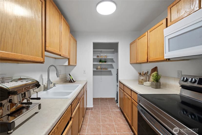Property photo for 15280 Macadam Road S #e-101, Seattle photo 13
