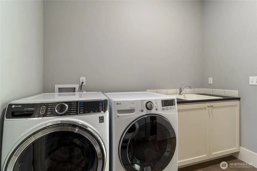 Property photo for 1096 Se Falcon Drive, College Place photo 17