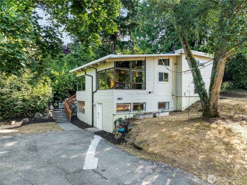 Property photo for 2811 Ne 105th Street, Seattle photo 21
