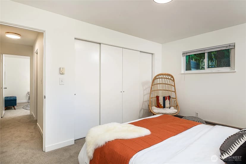 Property photo for 2811 Ne 105th Street, Seattle photo 10