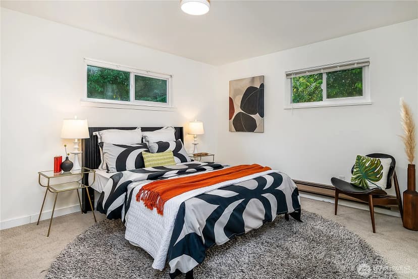 Property photo for 2811 Ne 105th Street, Seattle photo 7