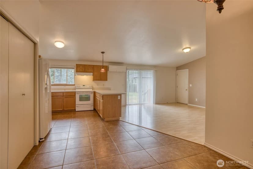Property photo for 507 Troon Avenue, Cosmopolis photo 10