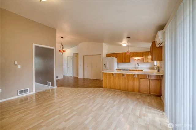Property photo for 507 Troon Avenue, Cosmopolis photo 5