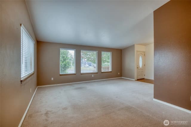 Property photo for 507 Troon Avenue, Cosmopolis photo 3