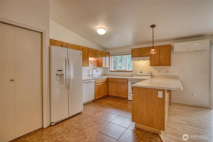 Property photo for 507 Troon Avenue, Cosmopolis photo 7