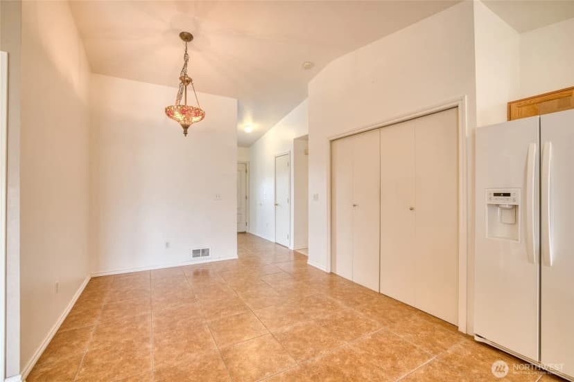 Property photo for 507 Troon Avenue, Cosmopolis photo 11