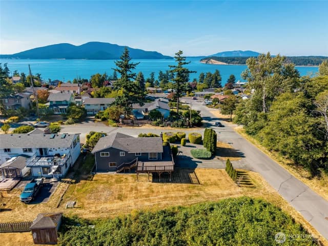 Property photo for 3401 W 4th Street, Anacortes photo 5
