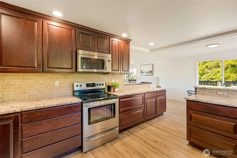 Property photo for 3401 W 4th Street, Anacortes photo 15