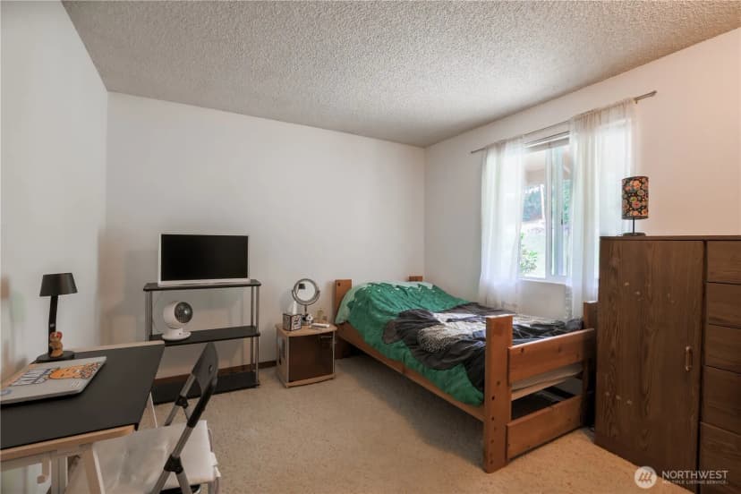 Property photo for 2230 137th Place Se, Bellevue photo 18